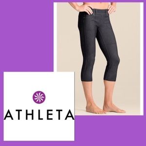 Athleta Women’s Bettona Capri Pants (2) Medium